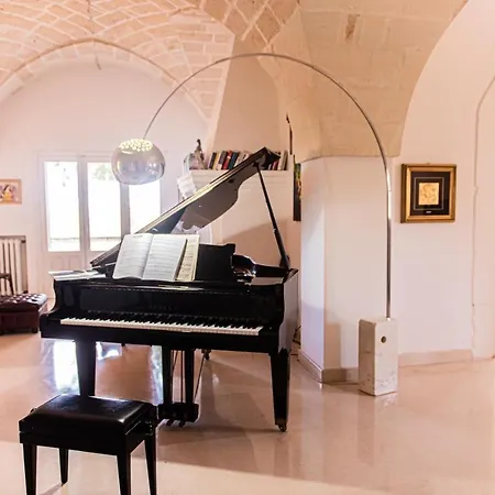 Villa Encantamiento - Dimora Gelsomino - Masseria Storica Nel Cuore Della Puglia Con Piscina Latiano Exterior photo